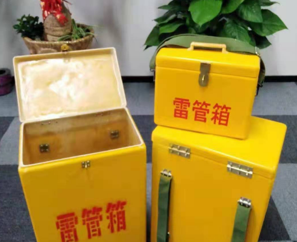 官渡玻璃钢雷管箱有哪些特点